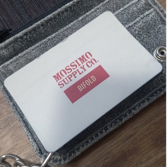 Mossimo Grey Vtg. Leather Bifold Wallet with Chain Ideal for Skateboard/Biker - Picture 11 of 12